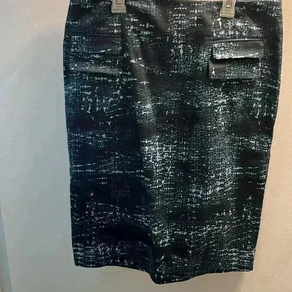 Dark Blue Skirt with Light Blue Accents From Grace NWT, Size 12 - Picture 1 of 11